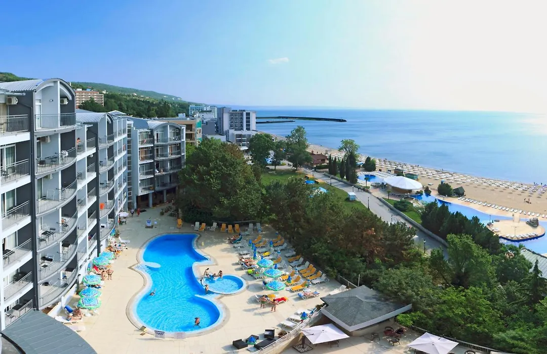 Luna Beach Hotel-1