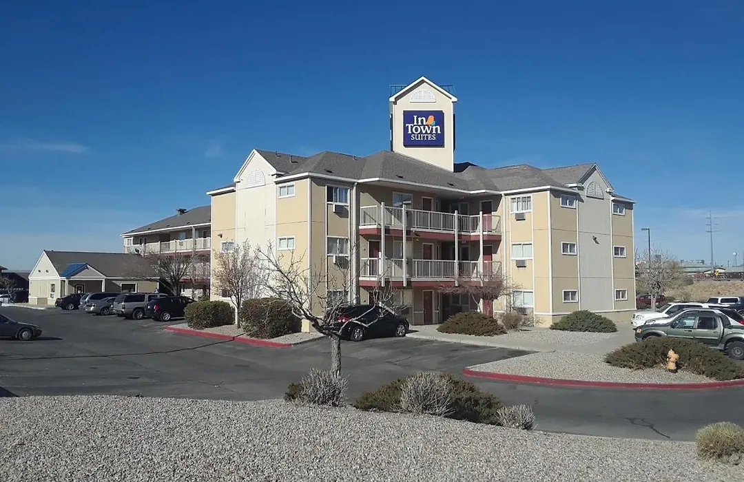 Intown Suites Extended Stay Albuquerque Nm-1