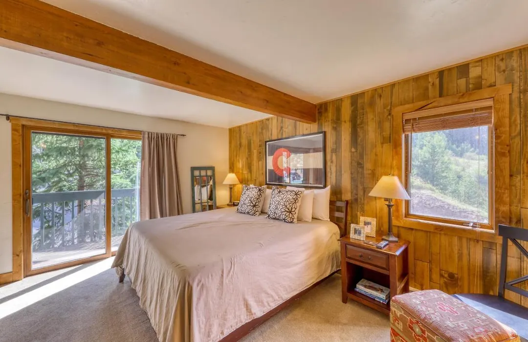 Timberfalls Hideaway-1