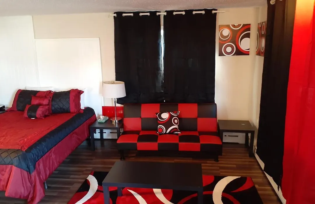 Town Line Inn-1
