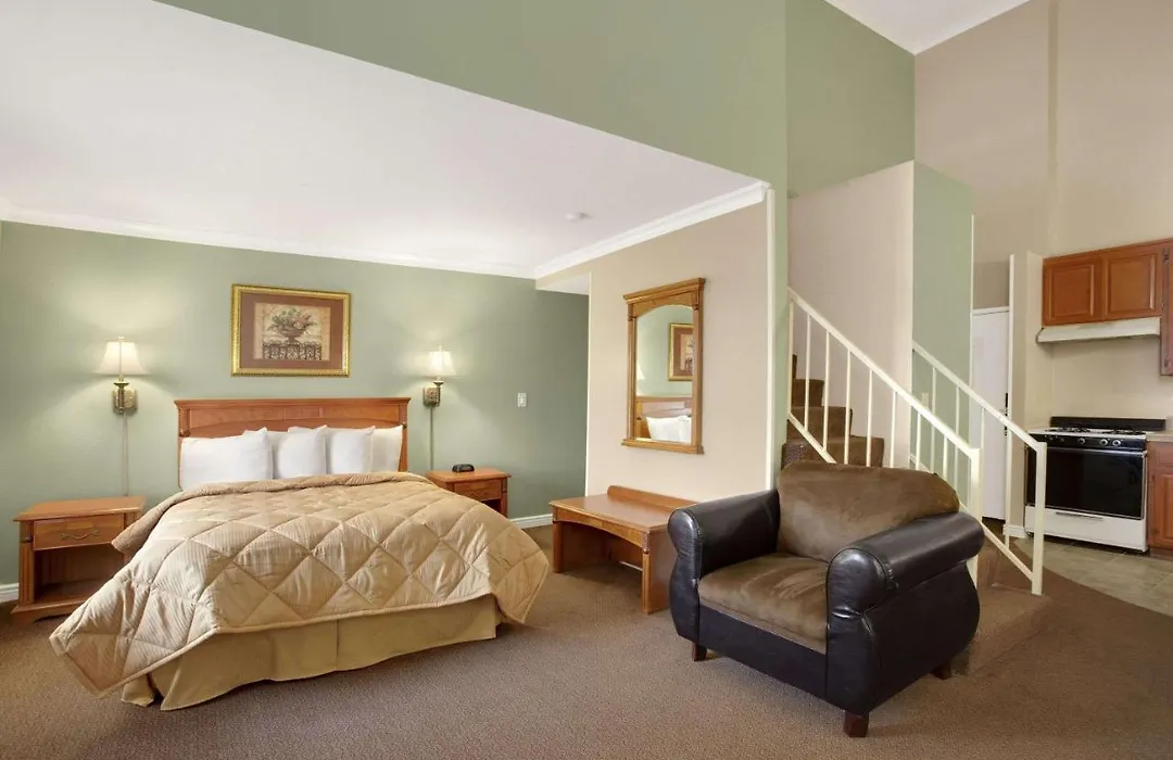 Travelodge Inn & Suites By Wyndham Gardena Ca-1