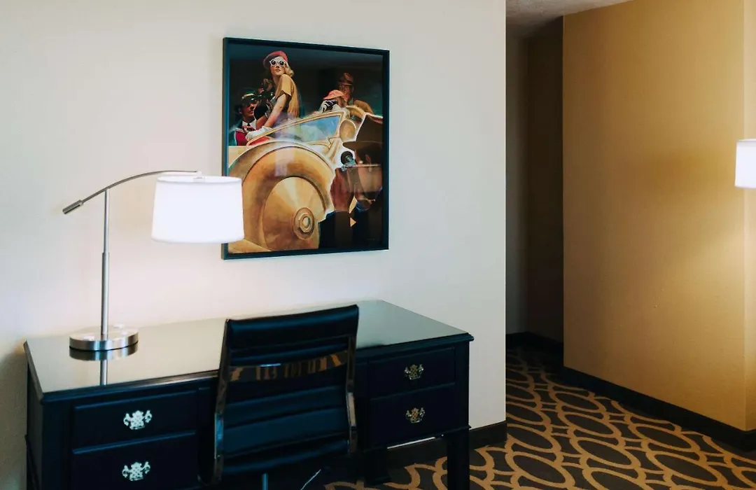 Bigelow Hotel And Residences, Ascend Hotel Collection-1