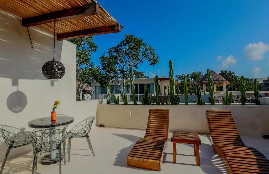 Alma De Flores Private Pools Suites-1
