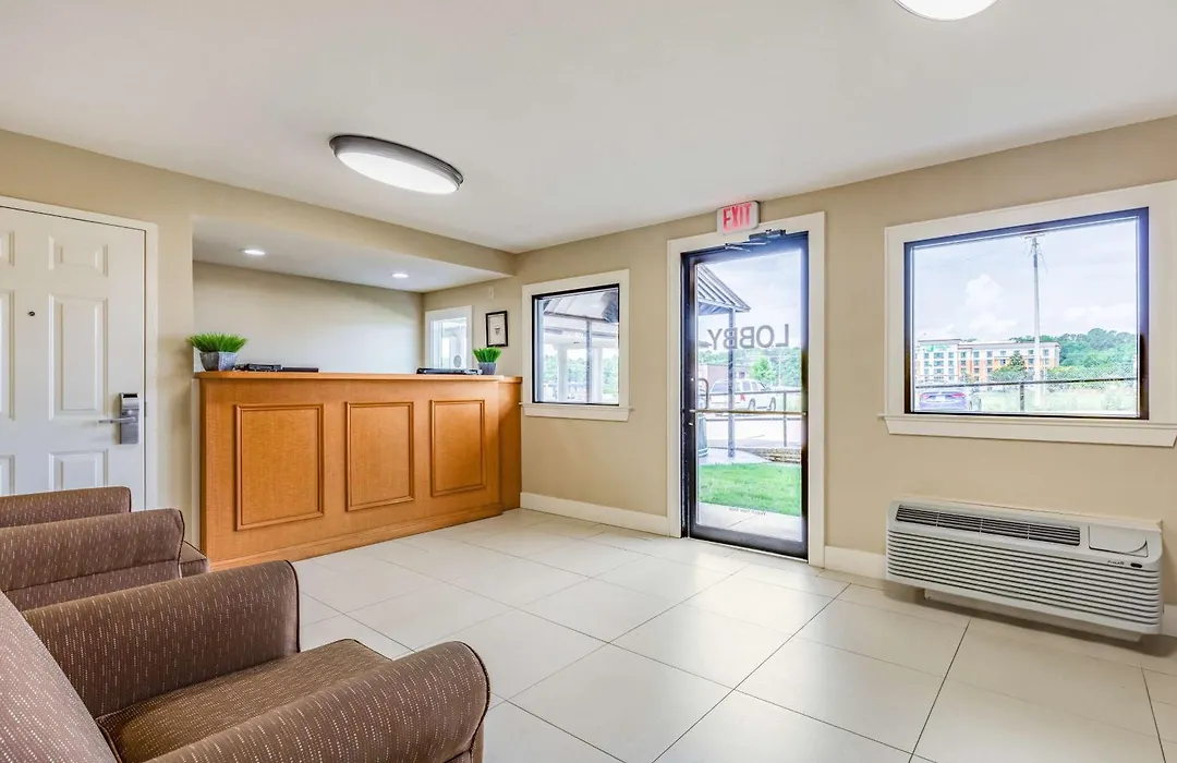 Surestay Hotel By Best Western Tupelo North-1