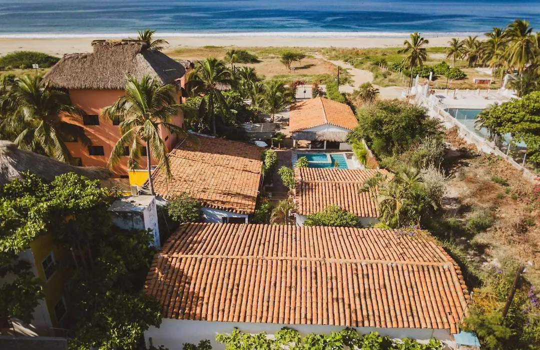 La Playita Beach House-1