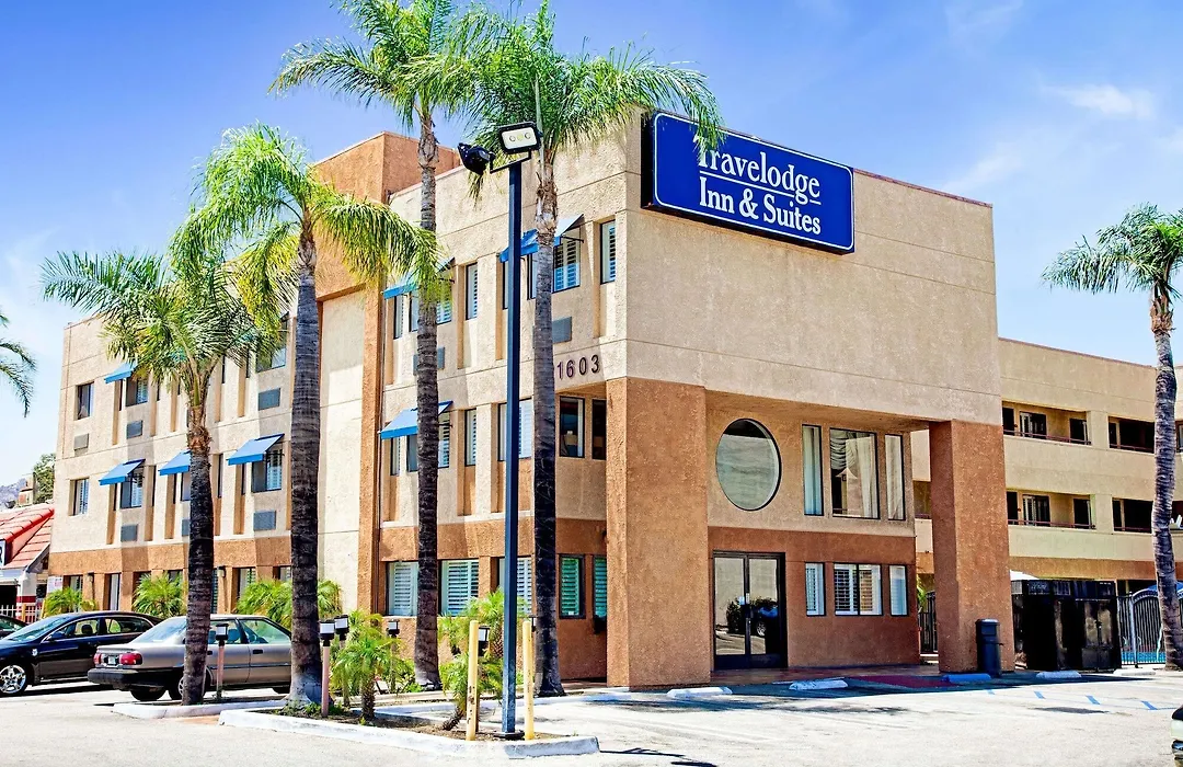 Travelodge By Wyndham Chatsworth-1