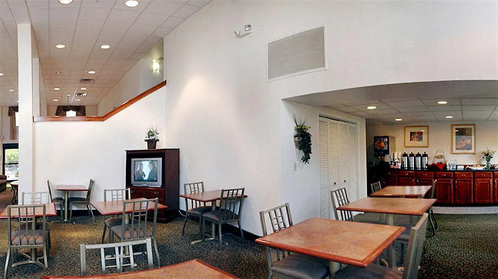 Econo Lodge Akron Gilchrist Road-1