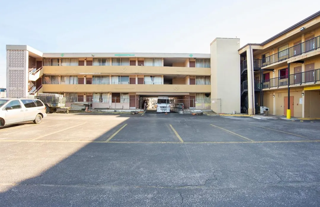 Hotel Baltimore Hwy 40-1
