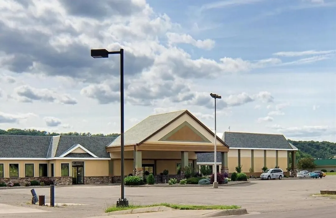 Norwood Inn & Suites Mankato-1