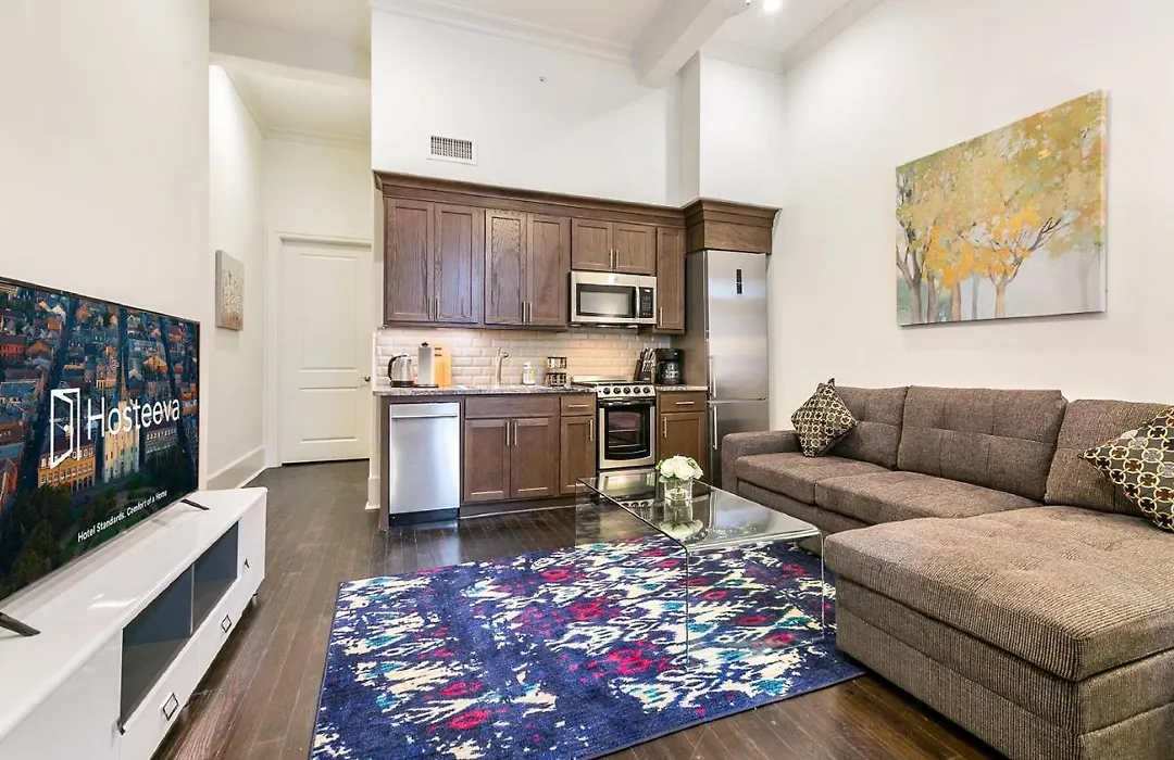 1 And 2 Bedroom Private Condos Steps Away From French Quarter-1