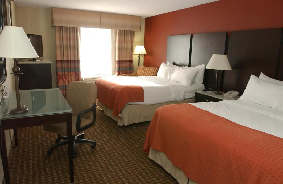 Holiday Inn Hotel & Suites Owatonna-1