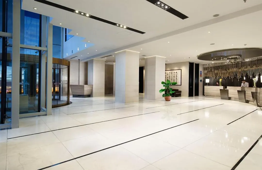 Holiday Inn City Centre Harbin-1