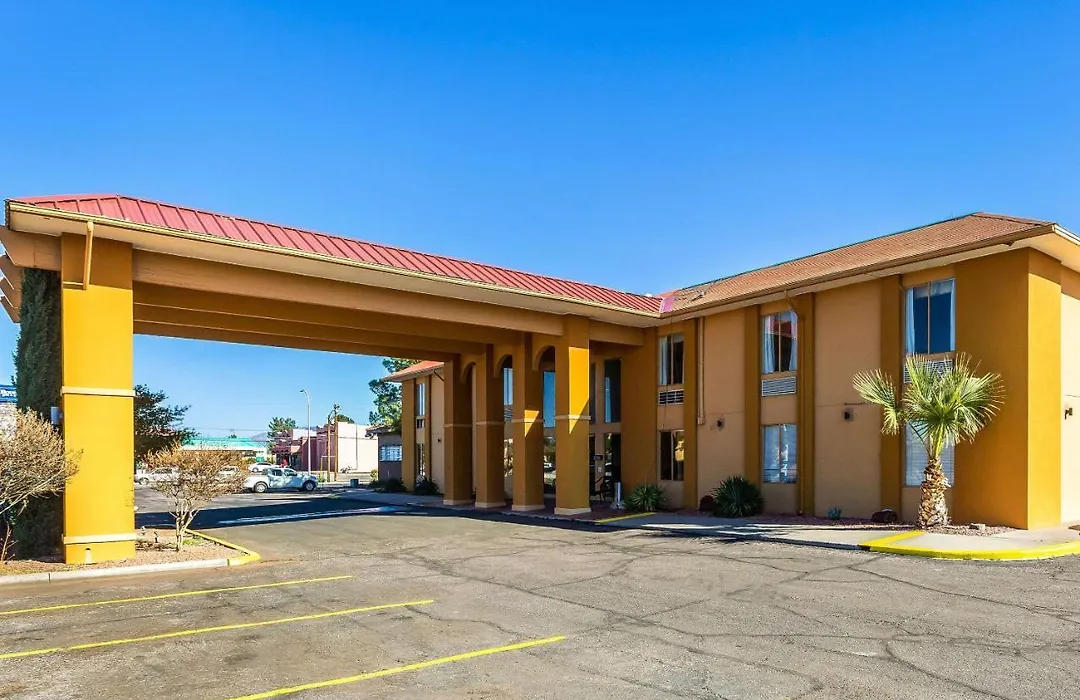 Mesilla Valley Days Inn & Suites-1