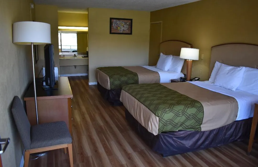 Amerivu Inn-Gilbertsville-1