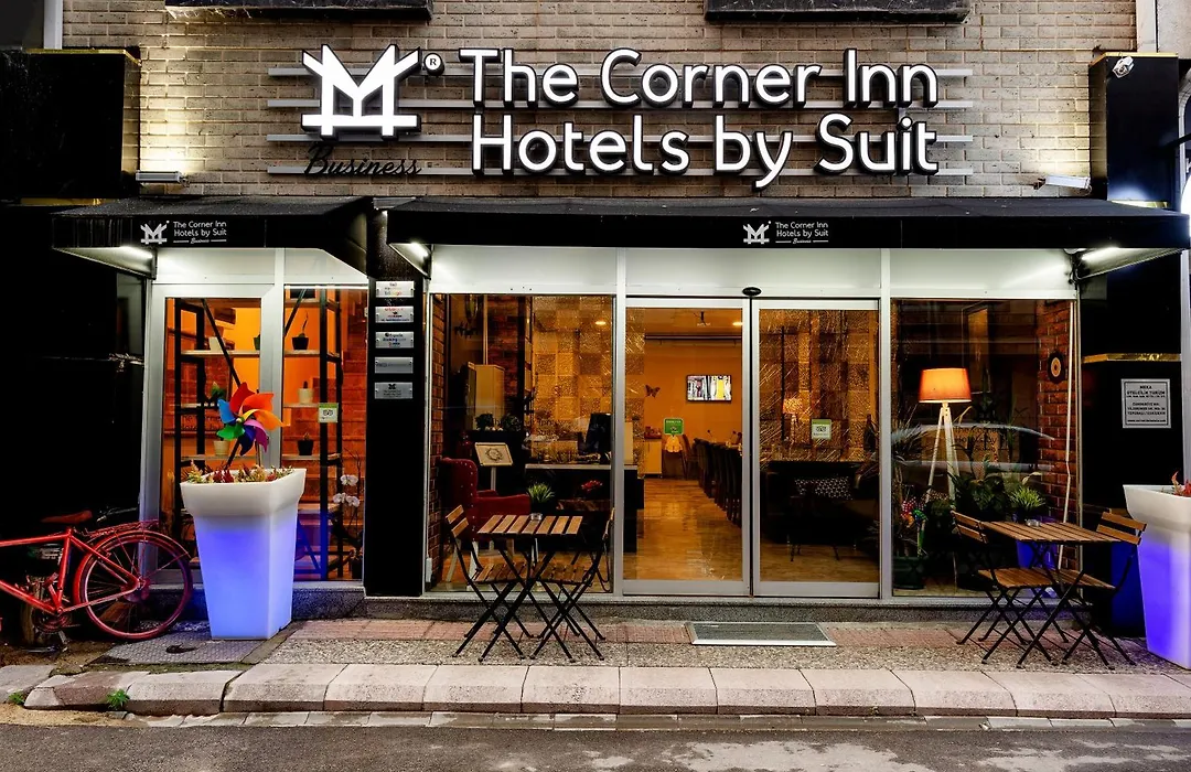 The Corner Inn Hotels By Suit-1