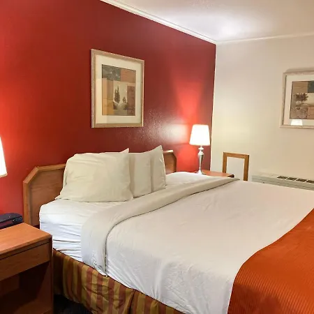 Fort Hays Inn-3