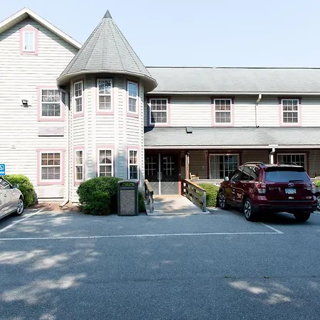 The Country Inn Of Lancaster-2