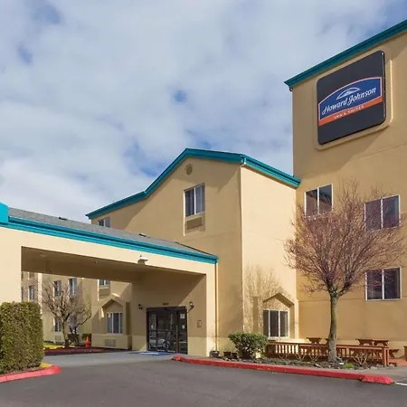 Howard Johnson By Wyndham Vancouver Hotel & Suites-3