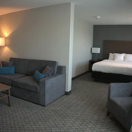 Brookstone Inn & Suites-3