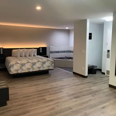 Studio 6 Rockford-2