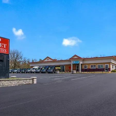 Red Carpet Inn & Suites-2