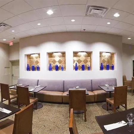 Crowne Plaza Hotel Old Town Alexandria-3
