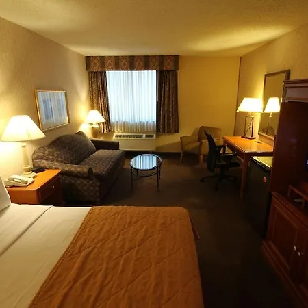 Clarion Hotel Park Central-3