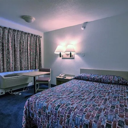 Luxury Inn By Oyo Albany-3