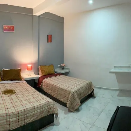 Las Gardenias-2