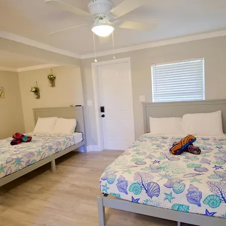 Sun Deck Inn & Suites-3