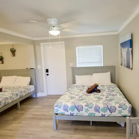 Sun Deck Inn & Suites-2