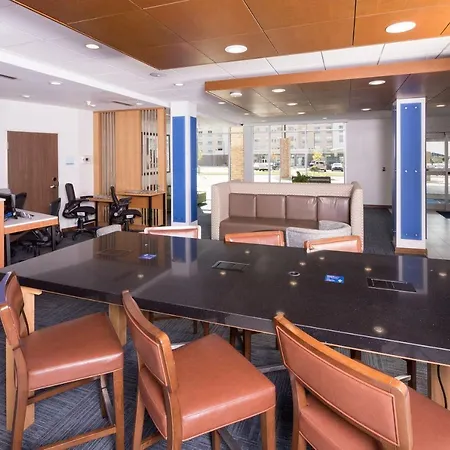 Holiday Inn Express & Suites - Kalamazoo West By Ihg-3