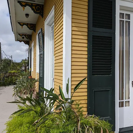 Balcony Guest House-3