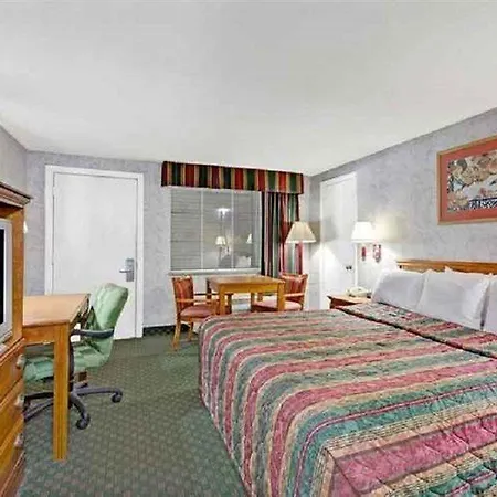 Days Inn Williamsburg Colonial Area-2