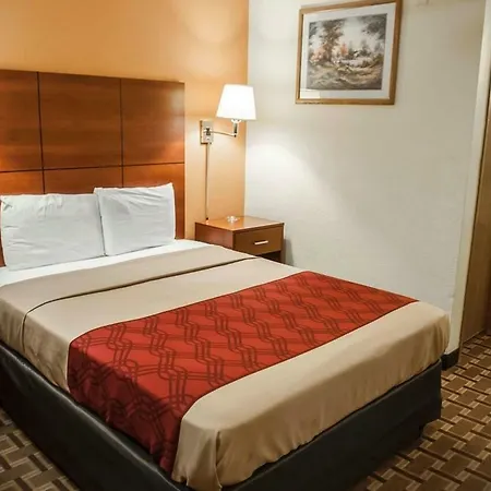 Econo Lodge Midtown Albuquerque-2