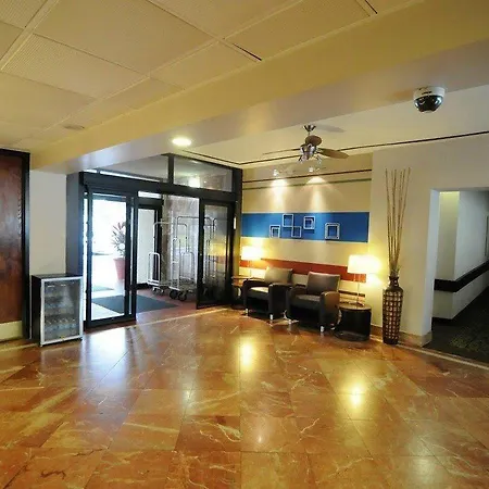 Quality Inn & Suites Tallahassee-3