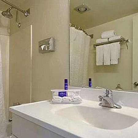 Baymont Inn And Suites Salt Lake City Airport-2