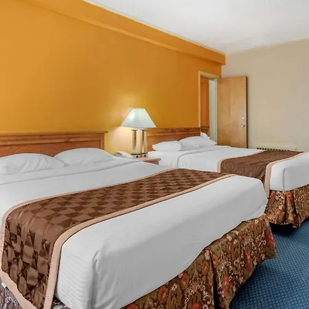 Rodeway Inn-3