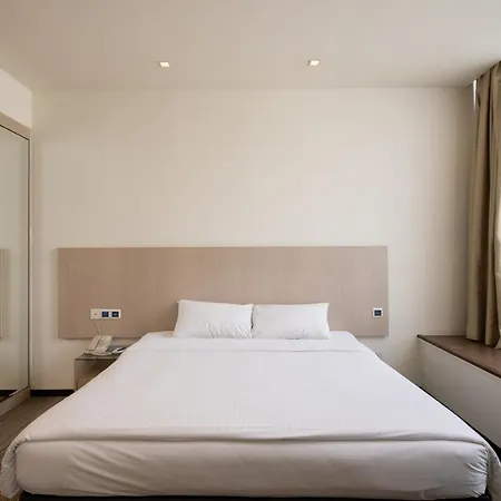 Aqueen Hotel Lavender-3