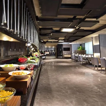 Holiday Inn City Centre Harbin-3