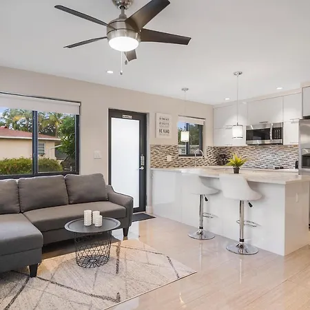 Alani Bay Condos-3