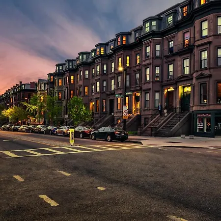 Charming Studio In Boston Brownstone, C.Ave#5-3