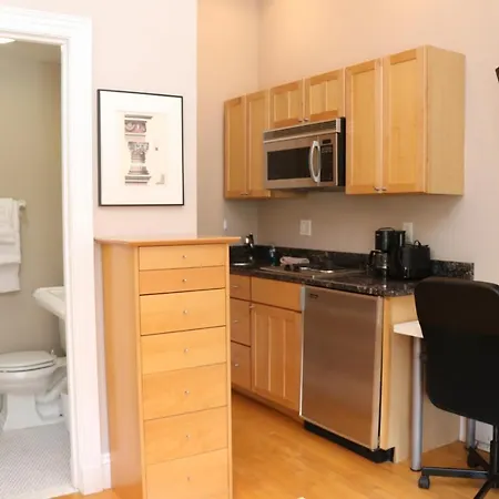 Charming Studio In Boston Brownstone, C.Ave#5-2