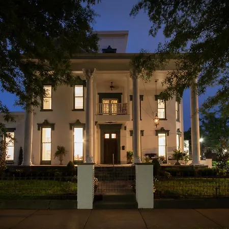 Belle Louise Historic Bed & Breakfast-3