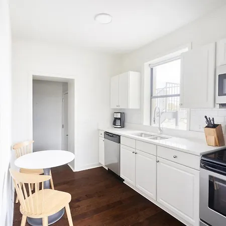 Sonder At Euclid Court-2