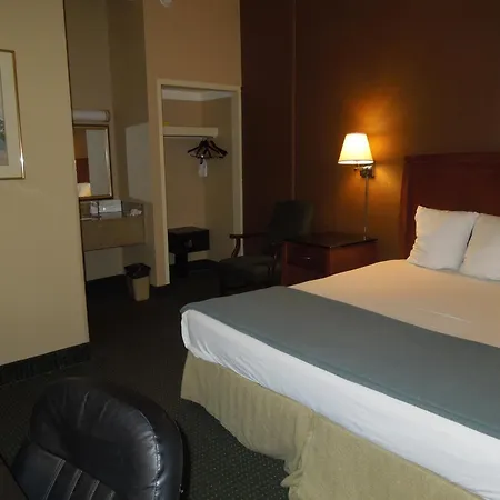 Travelodge By Wyndham Silver Spring-2
