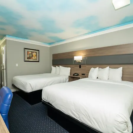 Hollywood Palms Inns & Suites-2