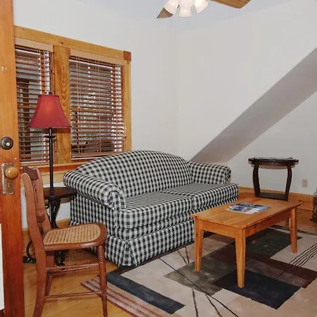 Beach Cottage Inn-3
