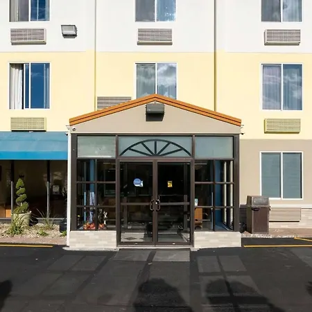 Days Inn By Wyndham Hartford/Closest Downtown-3