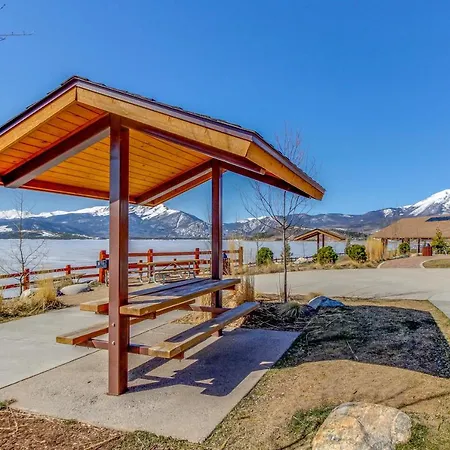 Lakeview Marina Place-2